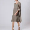 Abito svasato in doppio strato di chiffon