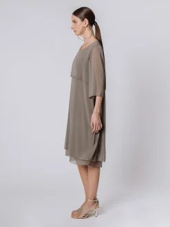 Abito svasato in doppio strato di chiffon