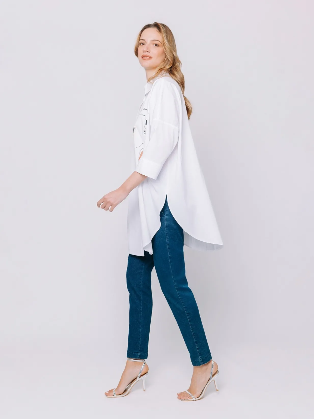 Camicia Over in Popeline con Disegno Artistico – Midali Toujours x Debora Delli