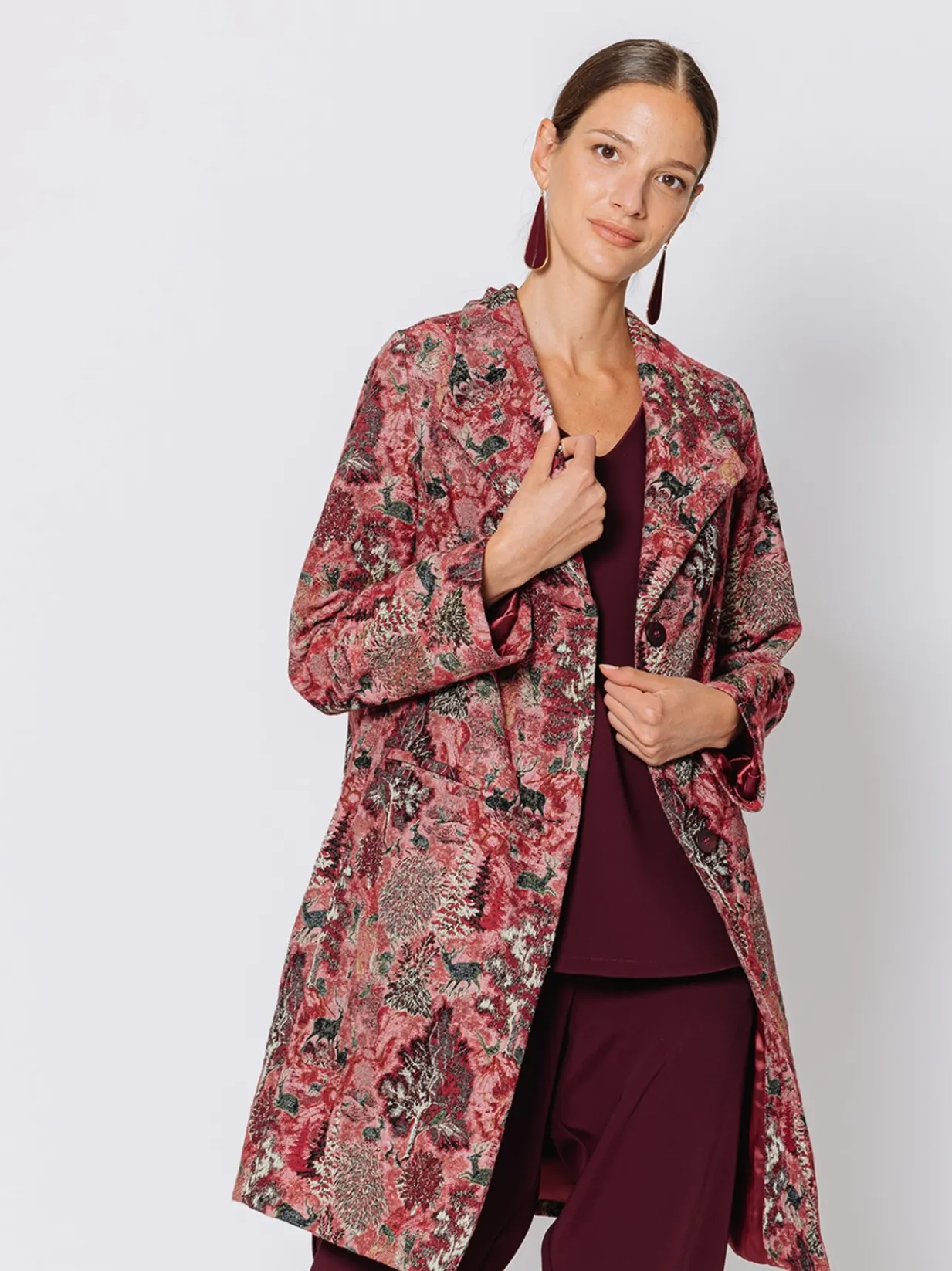 Cappottino lungo con disegno jacquard