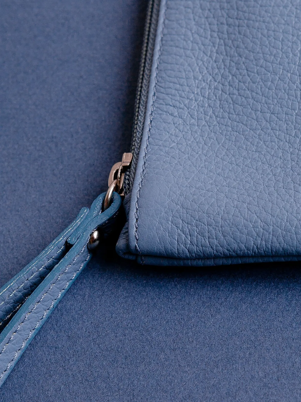 Clutch con logo MARTINO