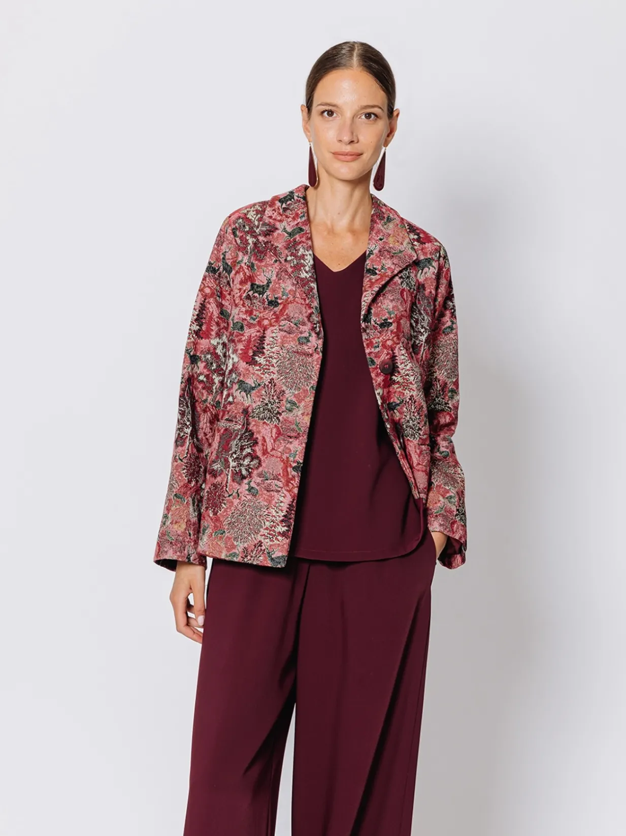 Giacca corta con disegno jacquard