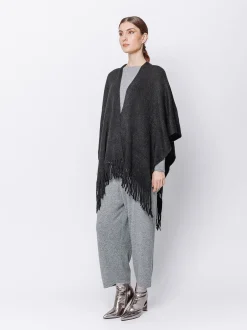 Mantella con frange