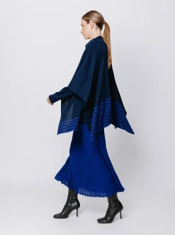 Maxi poncho in maglia