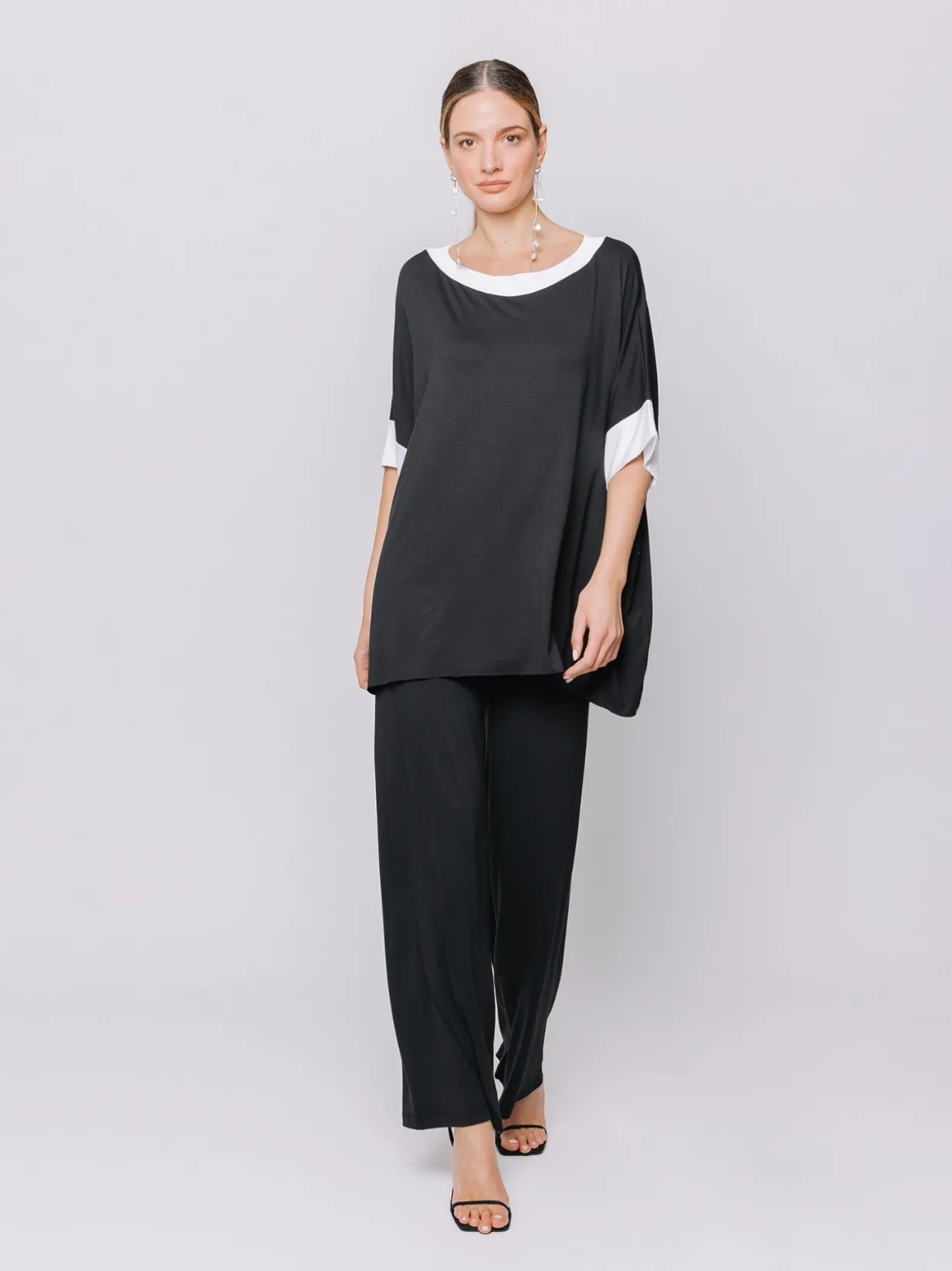 Maxi t-shirt a scatola con bordi a contrasto