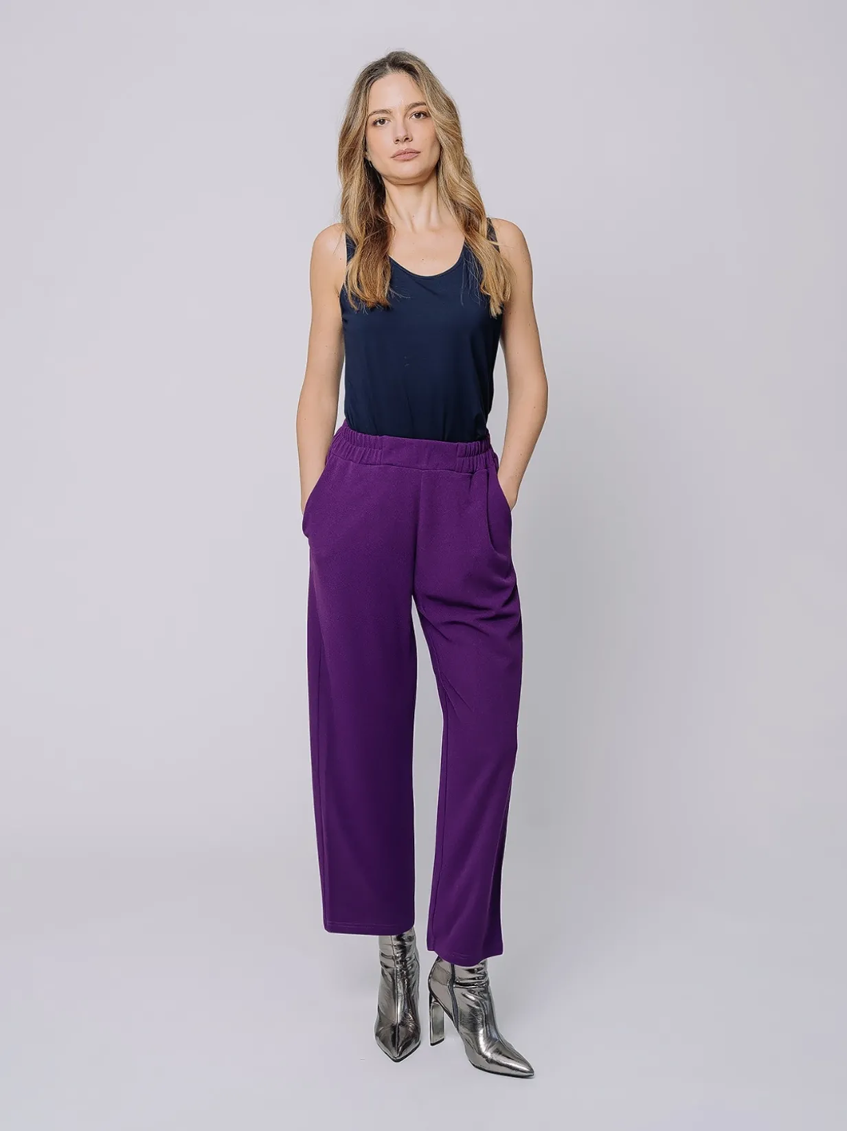 Pantaloni in crepe affusolati