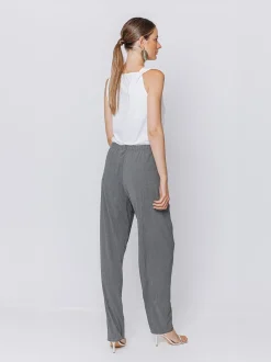 Pantaloni in tessuto goffrato