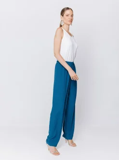 Pantaloni in tessuto goffrato