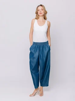 Pantaloni modello gaucho in jeans chambray