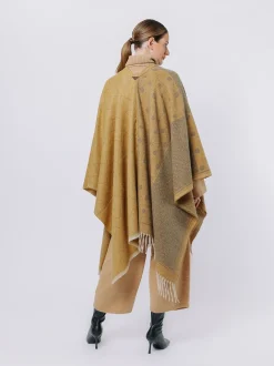 Poncho double layer