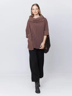 Poncho in pile