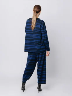 Pull over a righe irregolari