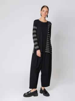 Pull over black&grey