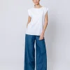 T-shirt con manica ad aletta