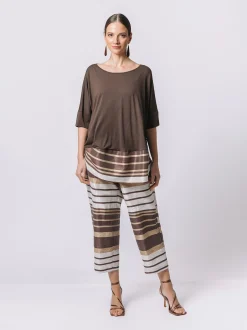 T-shirt ovetto con inserto laminé rigato
